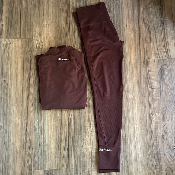 Halfdays Pants - Halfdays Burgundy Baselayer Set
